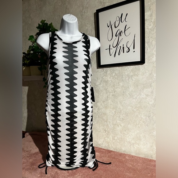 ๐ Mesh Coverup Dress abstract - Picture 3 of 12